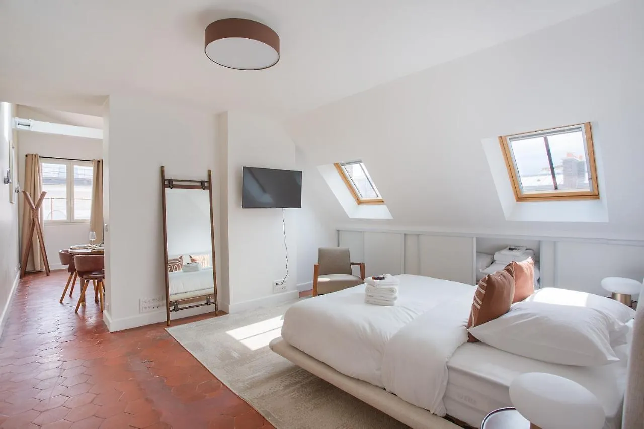 Apartement Montaigne George V By Studio Prestige Париж 0*,